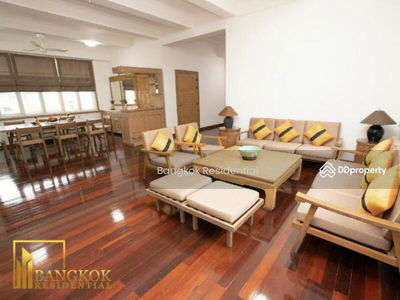 Ambassador's Court, Bangkok, Thailand Ambassador's Court, Bangkok, Thailand