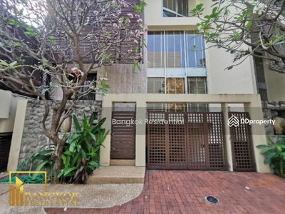 Townhouse in Compound, Bangkok, Thailand Townhouse in Compound, Bangkok, Thailand