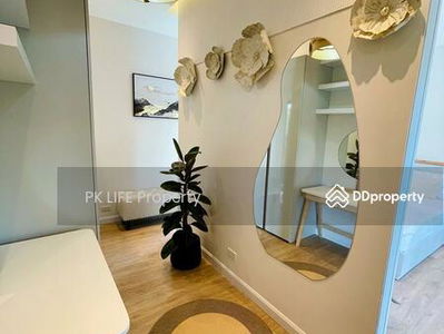 Gehäuse In Ban Ratsada, Thailand Gehäuse In Ban Ratsada, Thailand