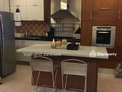 Silom Grand Terrace, Bangkok, Thailand Silom Grand Terrace, Bangkok, Thailand