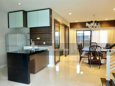 Setthasiri Onnut-Srinakarin, Bangkok, Thailand Setthasiri Onnut-Srinakarin, Bangkok, Thailand