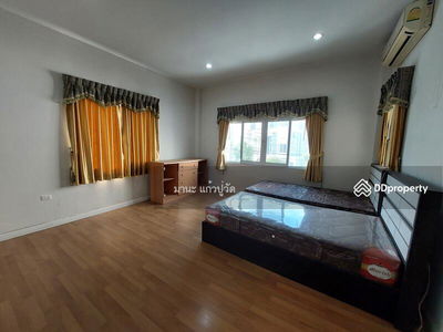 For rent, new 3-story townhome (corner), Bangkok., Thailand For rent, new 3-story townhome (corner), Bangkok., Thailand