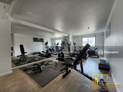 Royal Castle Sukhumvit, Bangkok, Thailand Royal Castle Sukhumvit, Bangkok, Thailand