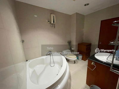 Baan Klang Krung Thonglor, Bangkok, Thailand Baan Klang Krung Thonglor, Bangkok, Thailand