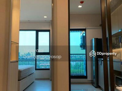 Life Sukhumvit 62, Bangkok, Thailand Life Sukhumvit 62, Bangkok, Thailand