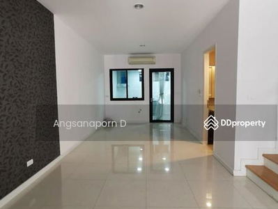 4 bedroom townhouse Rama 3 - Sathu Pradit, Bangkok, Thailand 4 bedroom townhouse Rama 3 - Sathu Pradit, Bangkok, Thailand