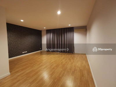 4 bedroom townhouse Rama 3 - Sathu Pradit, Bangkok, Thailand 4 bedroom townhouse Rama 3 - Sathu Pradit, Bangkok, Thailand