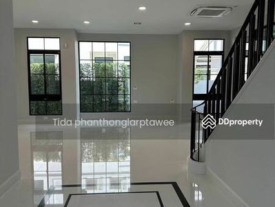 Nantawan Rama 9 New Krungthepkreetha, Bangkok, Thailand Nantawan Rama 9 New Krungthepkreetha, Bangkok, Thailand