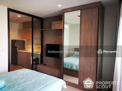 Life Asoke-Rama 9, Bangkok, Thailand Life Asoke-Rama 9, Bangkok, Thailand