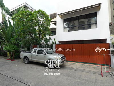 Detached house with 2 Bedroom ensuite, Well maintained, Decorated with good materials, in Yenakat, Bangkok, Thailand Detached house with 2 Bedroom ensuite, Well maintained, Decorated with good materials, in Yenakat, Bangkok, Thailand