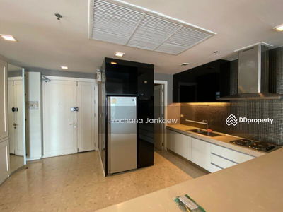 Nusasiri Grand, Bangkok, Thailand Nusasiri Grand, Bangkok, Thailand