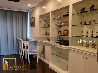 Royal River Place, Bangkok, Thailand Royal River Place, Bangkok, Thailand