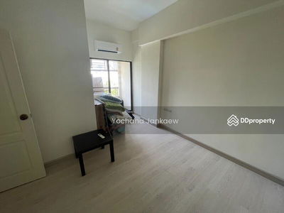 Lumpini Place Suanplu-Sathorn, Bangkok, Thailand Lumpini Place Suanplu-Sathorn, Bangkok, Thailand