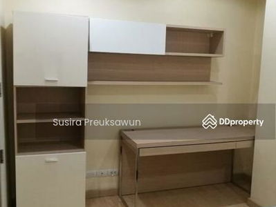 Citrine, Bangkok, Thailand Citrine, Bangkok, Thailand