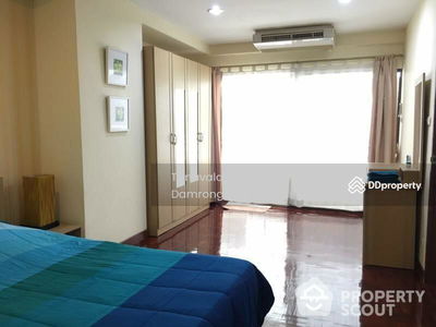 Saranjai Mansion, Bangkok, Thailand Saranjai Mansion, Bangkok, Thailand