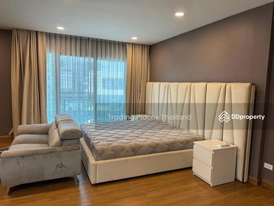 Single house in Bangna, Samut Prakan, Thailand Single house in Bangna, Samut Prakan, Thailand