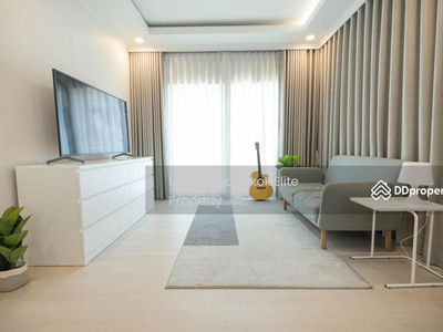 Centro Bangna-Wongwean, Bangkok, Thailand Centro Bangna-Wongwean, Bangkok, Thailand