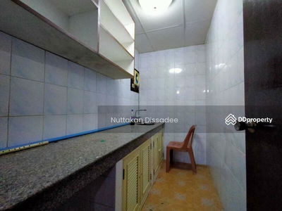 I.T.F. Silom Palace Condominium, Bangkok, Thailand I.T.F. Silom Palace Condominium, Bangkok, Thailand