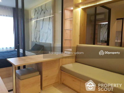 Life Asoke, Bangkok, Thailand Life Asoke, Bangkok, Thailand