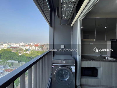 The President Charan-Yaek Fai Chai Station, Bangkok, Thailand The President Charan-Yaek Fai Chai Station, Bangkok, Thailand