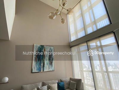 Park Origin Phrom Phong, Bangkok, Thailand Park Origin Phrom Phong, Bangkok, Thailand