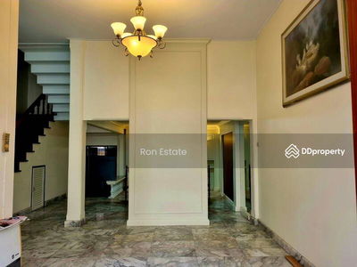 Ekkamai Villa for Rent, Bangkok, Thailand Ekkamai Villa for Rent, Bangkok, Thailand