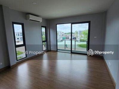 Centro Bangna, Samut Prakan, Thailand Centro Bangna, Samut Prakan, Thailand