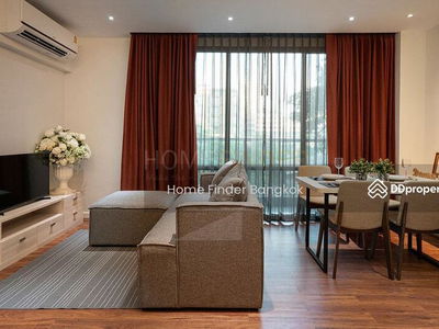 Baan Santisuk, Bangkok