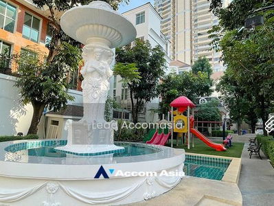 Baan Klang Krung Thonglor, Bangkok, Thailand Baan Klang Krung Thonglor, Bangkok, Thailand