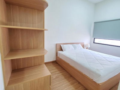 Topaz Twins, Vietnam Topaz Twins, Vietnam