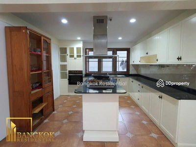 Single House in Compound, Bangkok, Thailand Single House in Compound, Bangkok, Thailand