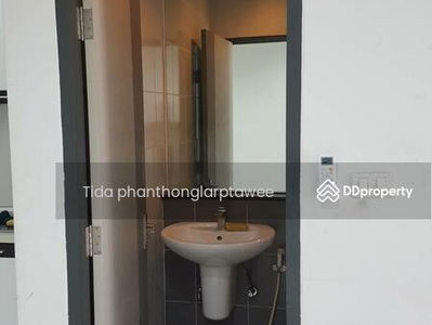 Townhome Nakniwat, Bangkok, Thailand Townhome Nakniwat, Bangkok, Thailand