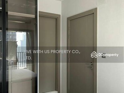 Life Asoke-Rama 9, Bangkok, Thailand Life Asoke-Rama 9, Bangkok, Thailand