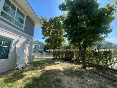 Manthana Village, Nakhon Pathom, Nakhon Pathom, Thailand Manthana Village, Nakhon Pathom, Nakhon Pathom, Thailand