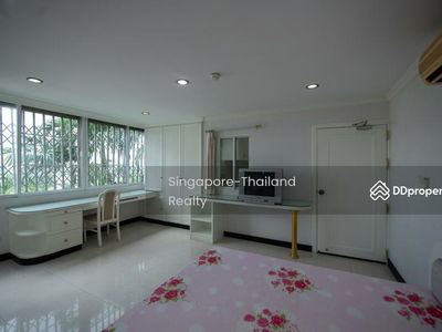 Oriental Towers, Bangkok, Thailand Oriental Towers, Bangkok, Thailand