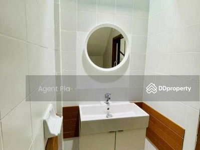 Townhouse for rent at Sukhumvit 105 (SPSAM1263), Bangkok, Thailand Townhouse for rent at Sukhumvit 105 (SPSAM1263), Bangkok, Thailand
