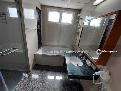 42 Grand Residence, Bangkok, Thailand 42 Grand Residence, Bangkok, Thailand