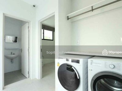 10240, Bangkok, Thailand 10240, Bangkok, Thailand