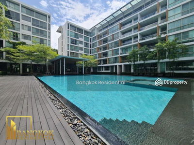 Ficus Lane, Bangkok, Thailand Ficus Lane, Bangkok, Thailand