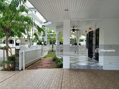 Spacious 4-Br House in Bang Na Nuea, Bangkok, Thailand Spacious 4-Br House in Bang Na Nuea, Bangkok, Thailand