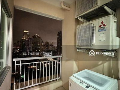 Life @ Sukhumvit 65, Bangkok, Thailand Life @ Sukhumvit 65, Bangkok, Thailand