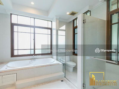 House in Compound, Bangkok, Thailand House in Compound, Bangkok, Thailand