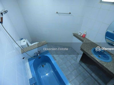 NS Tower Central City Bangna, Bangkok, Thailand NS Tower Central City Bangna, Bangkok, Thailand