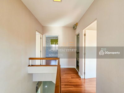 Mantana Lake Watcharapol, Bangkok, Thailand Mantana Lake Watcharapol, Bangkok, Thailand