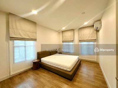 Nantawan Rama 9 New Krungthepkreetha, Bangkok, Thailand Nantawan Rama 9 New Krungthepkreetha, Bangkok, Thailand