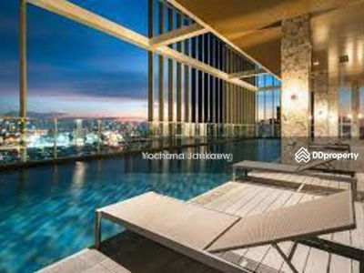 Park Origin Phrom Phong, Bangkok, Thailand Park Origin Phrom Phong, Bangkok, Thailand