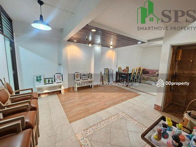 For rent Townhouse near bts Udomsuk, Bangkok, Thailand For rent Townhouse near bts Udomsuk, Bangkok, Thailand