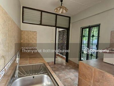 For rent Townhouse near bts Udomsuk, Bangkok, Thailand For rent Townhouse near bts Udomsuk, Bangkok, Thailand