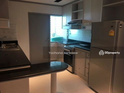 D.S. Tower 1 Sukhumvit 33, Bangkok, Thailand D.S. Tower 1 Sukhumvit 33, Bangkok, Thailand