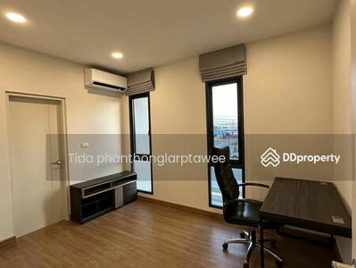 Centro Bangna, Samut Prakan, Thailand Centro Bangna, Samut Prakan, Thailand